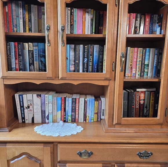 Meet your Poshers Kyle & Tishon (from Dealsonstyle & iSpyLuxury) - Picture 10 of 16